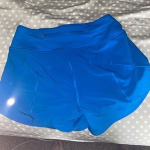 lululemon poolside hotty hot 4 in